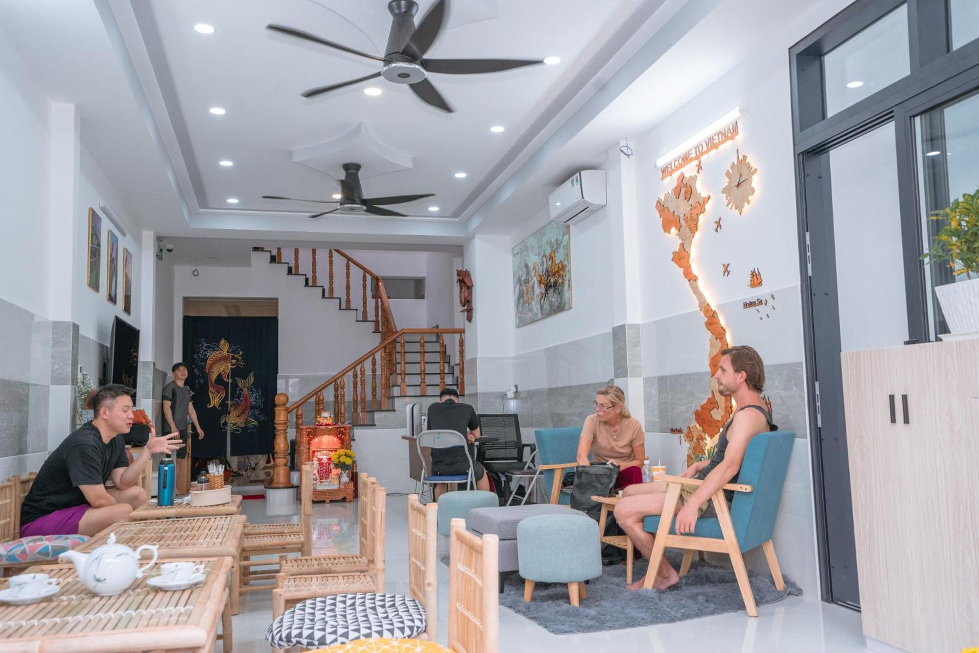 Aloha Saigon Premium By Local Travel Experts - Newly Opened, Less-touristy Location, Spacious Rooms, Glass Shower Bathroom, Free Breakfast & Walking Tour * Hô Chi Minh-Ville