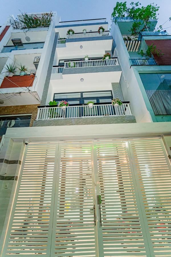 Aloha Saigon Premium By Local Travel Experts - Newly Opened, Less-touristy Location, Spacious Rooms, Glass Shower Bathroom, Free Breakfast & Walking Tour Auberge de jeunesse *