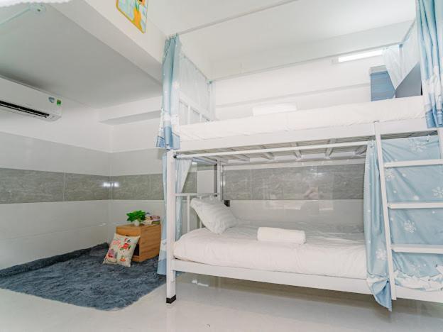 Aloha Saigon Premium By Local Travel Experts - Newly Opened, Less-touristy Location, Spacious Rooms, Glass Shower Bathroom, Free Breakfast & Walking Tour Auberge de jeunesse *